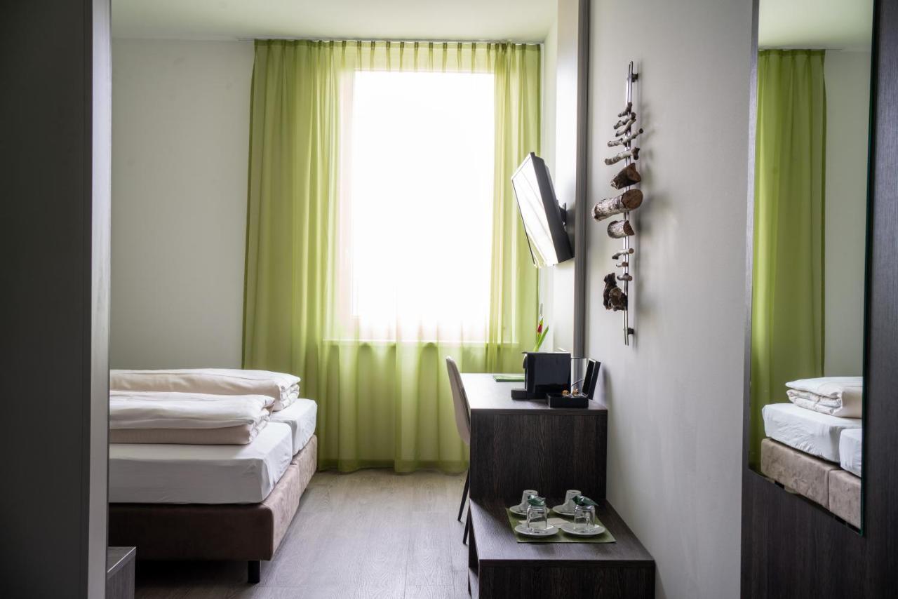 Eee Hotel Graz Pirka 外观 照片